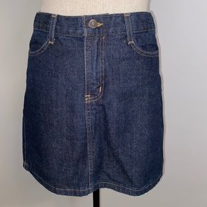 Club Monaco dark denim jean mini skirt LIKE NEW size 6